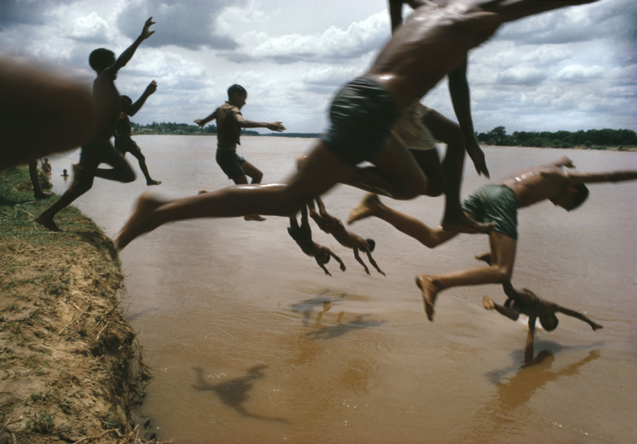 Leticia, Colombian Border (The Amazon River), Brazil, 1966 Copyright Bruno Barbey / Magnum Photos