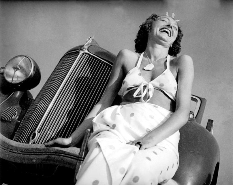 Lee Miller, Nusch Éluard by the side of a car, Golfe Juan, France 1937 © Lee Miller Archives, England 2025. All rights reserved. leemiller.co.uk