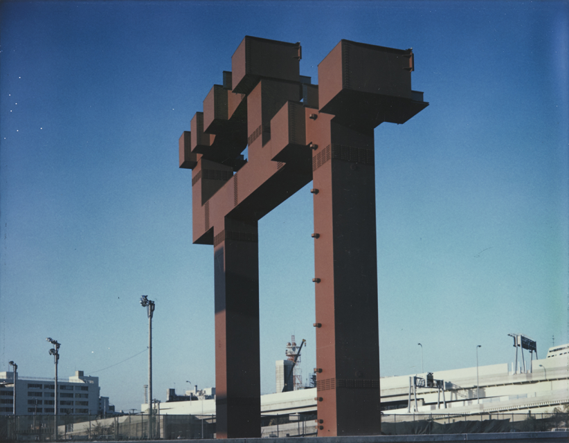 Hitoshi Tsukiji, "Mother Police City", 1983-1984, Polaroid, 8.9 x 11.4 cm © Hitoshi Tsukiji / Courtesy of Taka Ishii Gallery Photography / Film