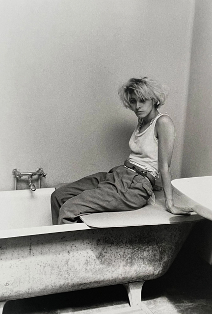 Helena van der Kraan, Annette, 1998 - Courtesy of the artist and Madé van Krimpen