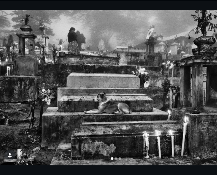 Sebastião Salgado, Cemetery of the Town of Huautla de Jiménez, Mexico, 1980 - Courtesy of the artist and Galerie Bene Taschen Cologne