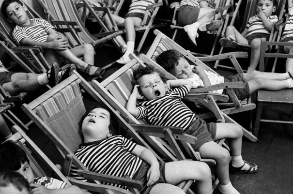 Henri Cartier-Bresson &quot;Naples, Italy&quot;, 1960 © Fondation Henri Cartier-Bresson / Magnum Photos