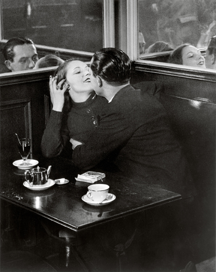 Couple in a Café, near the place d’Italie, c. 1932 © Estate Brassaï Succession, Paris
