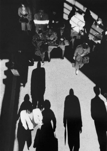 Yasuhiro Ishimoto, untitled, From Chicago, 1958-1961 - Gelatin Silver Print © Yasuhiro Ishimoto