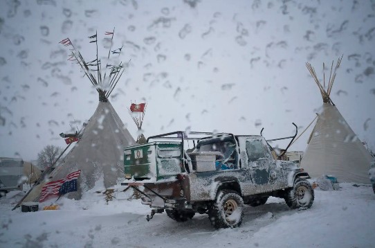 Camp Oceti Sakowin, First Blizzard ©John Willis, 2017