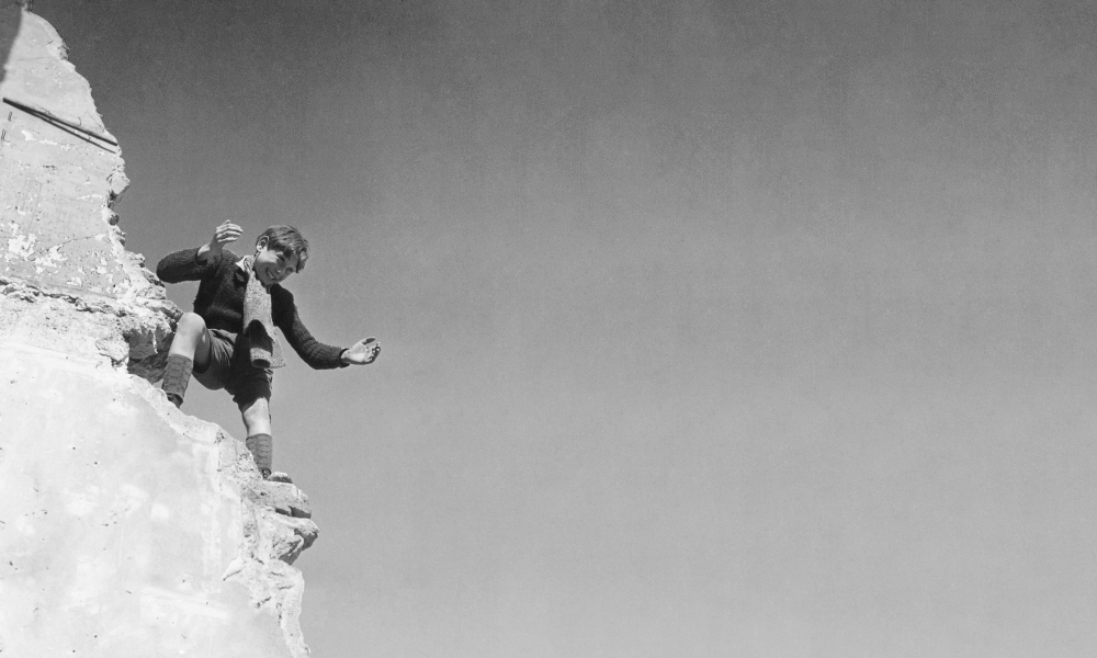 Le saut, 1936 (© Atelier Robert Doisneau)