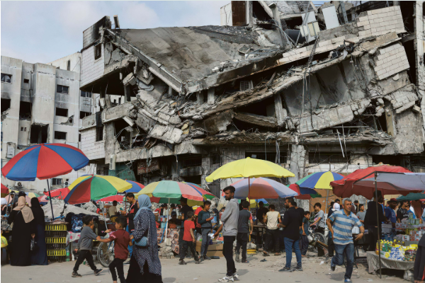 Images of &quot;The Eyes of Gaza&quot; book by Textuel - Images courtesy of Fatma Hassona.