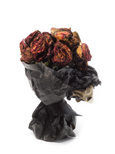 Yves Samuel, Le bouquet (from Fragments de Paris, 13 Novembre 2015) - Courtesy of the artist and ºCLAIRbyKahn.