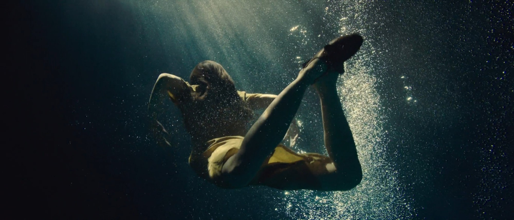 Iván Argote, &quot;Le Fond de la Seine&quot;, 2023. Video 4K, 16min 17sec. © Iván Argote / ADAGP