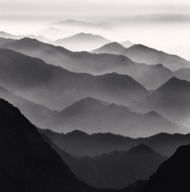 &quot;Huangshan Mountains, Study 42, Anhui&quot;, China. 2010  © Donation Michael Kenna, Ministère de la Culture (France), Médiathèque du patrimoine et de la photographie, diffusion restreinte