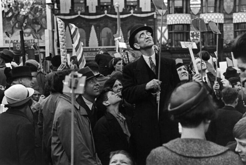 Henri Cartier-Bresson, Couronnement du roi George VI, Londres, Angleterre, 12 mai 1937 © Fondation Henri Cartier-Bresson / Magnum Photos