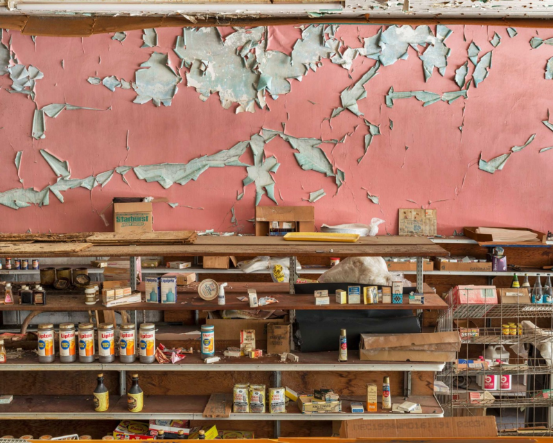 Christian Patterson, Store view (east), Courtesy of the Artist and Gallery