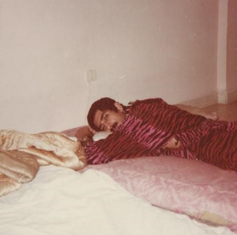 &quot;My Father in Zebra&quot;, 1977. Impression chromogène © Mohamad Abdouni, 2024